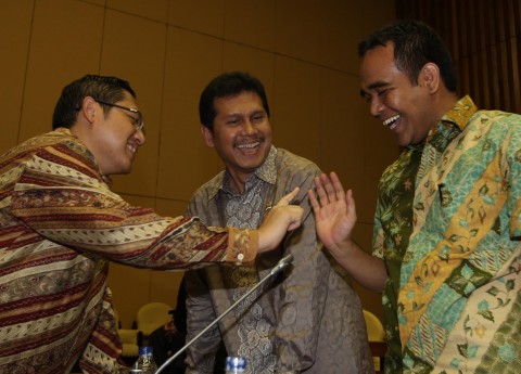 Presiden Jokowi mempercayakan Asman Abnur (tengah) sebagai Menpan RB.