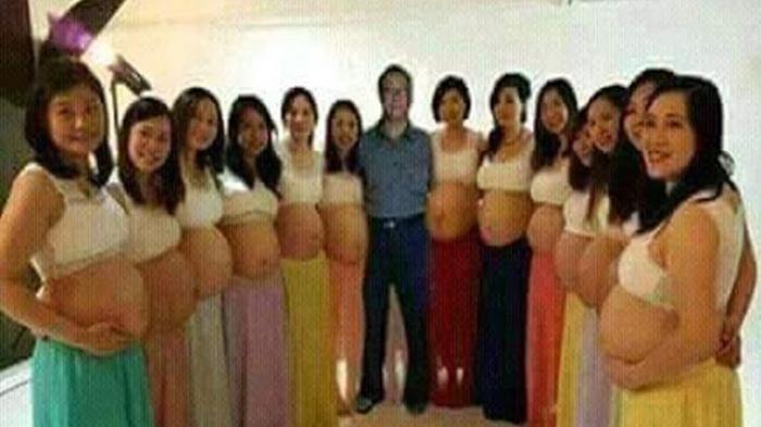 Pria ini bergoto dengan 13 istrinya yang sama-sama hamil. (hotmaz)