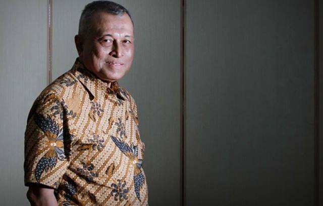 Adi Sasono sempat disebut sebagai orang paling berhaya di Indonesia, kenapa?