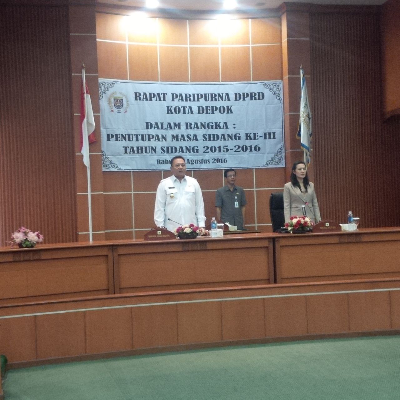 Wakil Ketua DPRD Yeti Wulandari bersama Wakil Walikota Depok Pradi Supriatna.