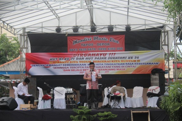 Walikota Depok Muhammad Idris pada acara ulangtahun Pasar Rakyat Sukatani.