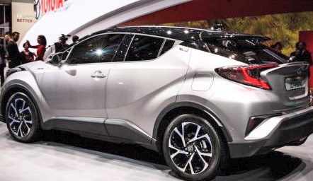 Toyota akan menampilkan 3 mobil konsep di arena GIIAS 2016 mendatang, salah satunya Toyota CHR ini.