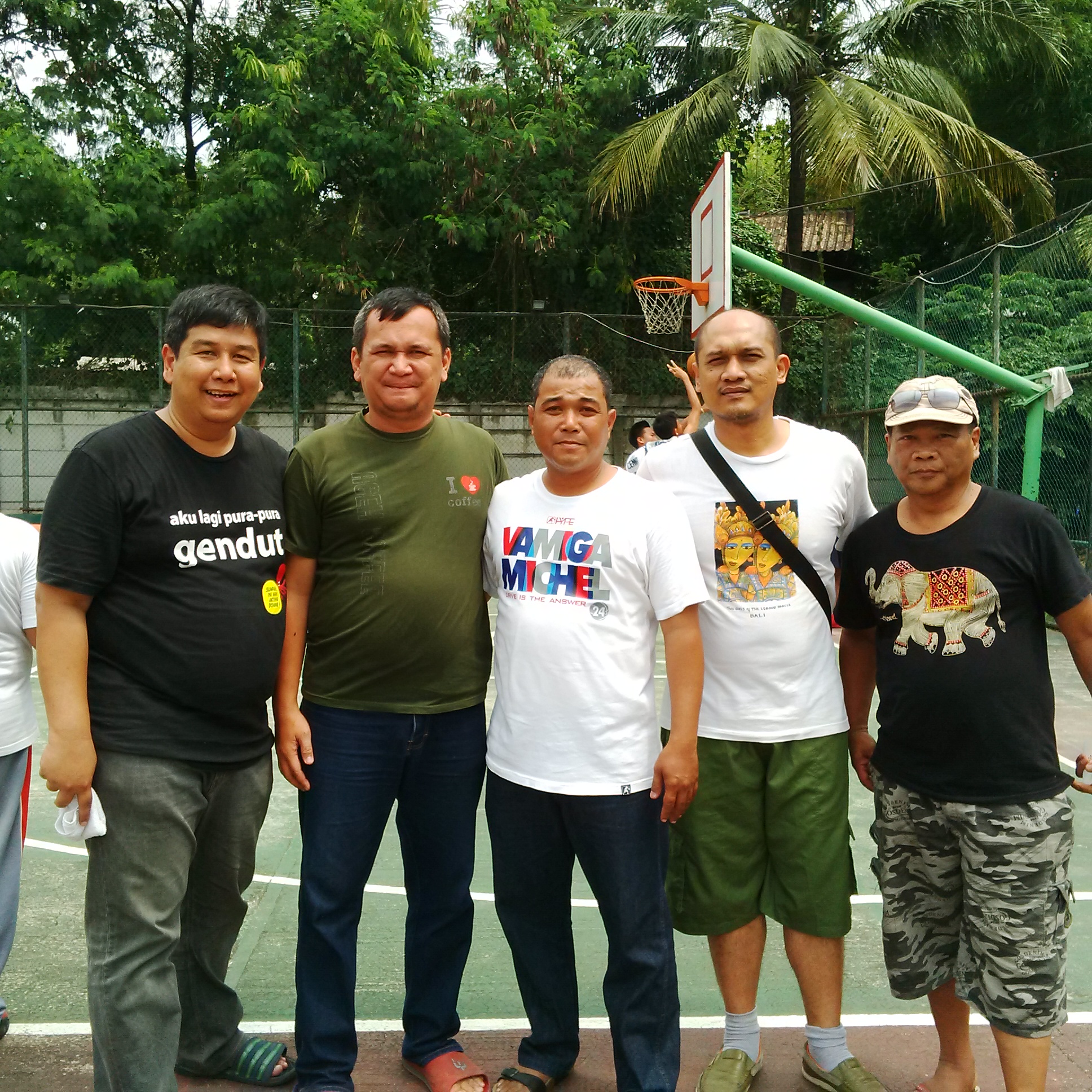 Rinto Ari Nando bersama timnya ingin menggairkan kembali basketball di Kota Depok.