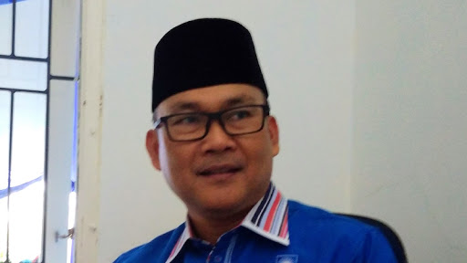 Igun Sumarno,  Wakil Ketua DPRD Kota Depok. 