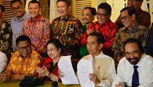 Jokowi akhirnya memilih Ma'ruf Amin sebagai cawapresnya.