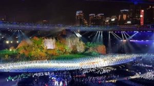 Panggung acara pembukaan Asian Games sangat spektakuler. 